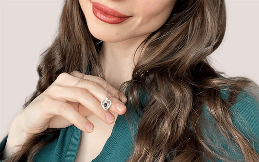 Blog explains how projection necklaces work