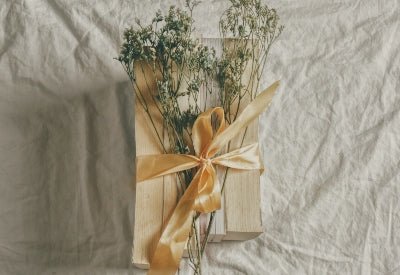 Projection Necklaces, a New Idea for Sympathy Gift in Memory of a Loved One