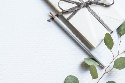 Best Projection Necklace Shopping Guide, and How to Avoid Low Quality Ones