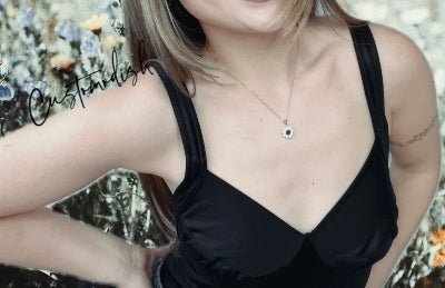 10 Best Projection Necklaces: Symbols and Meanings