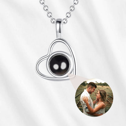 heart projection necklace stelring silver
