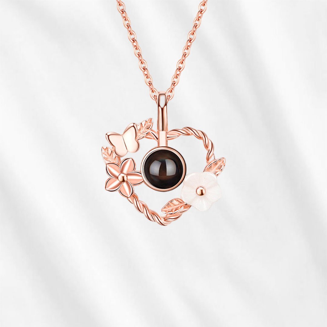 necklace with photo projection