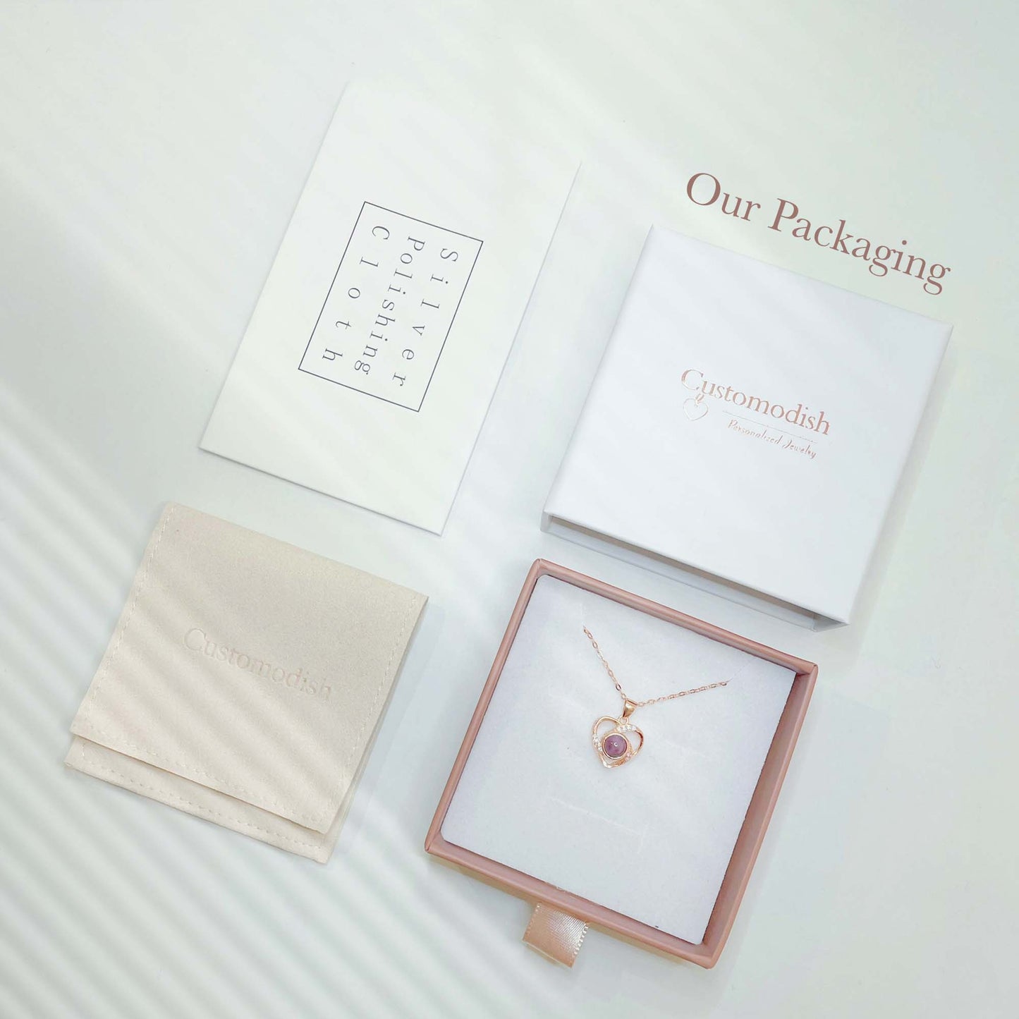 We offer free gift packing for all photo projection necklaces at Customodish.