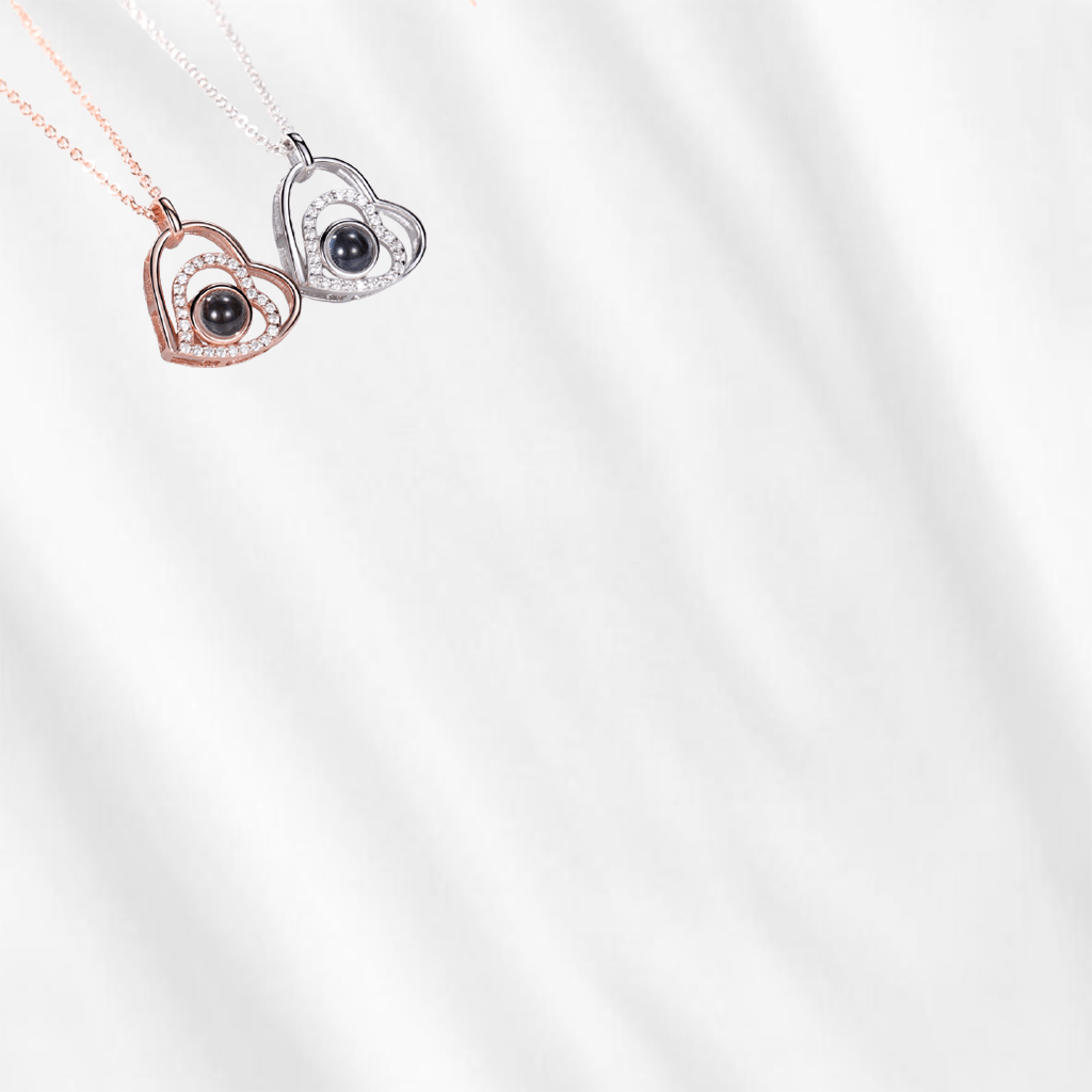 Customodish's Duo Heart projection necklace has two color options: silver and rose gold. Made with high quality 925 sterling silver and plated with 14k gold. 
