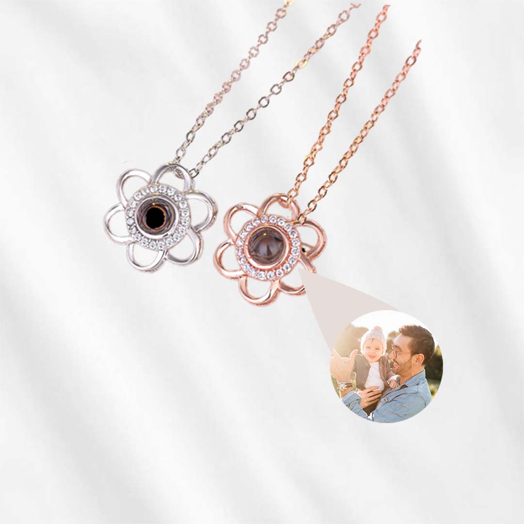 This floral photo projection necklace features a girlish style which makes the pendant a perfect personalized gift for the woman you love.