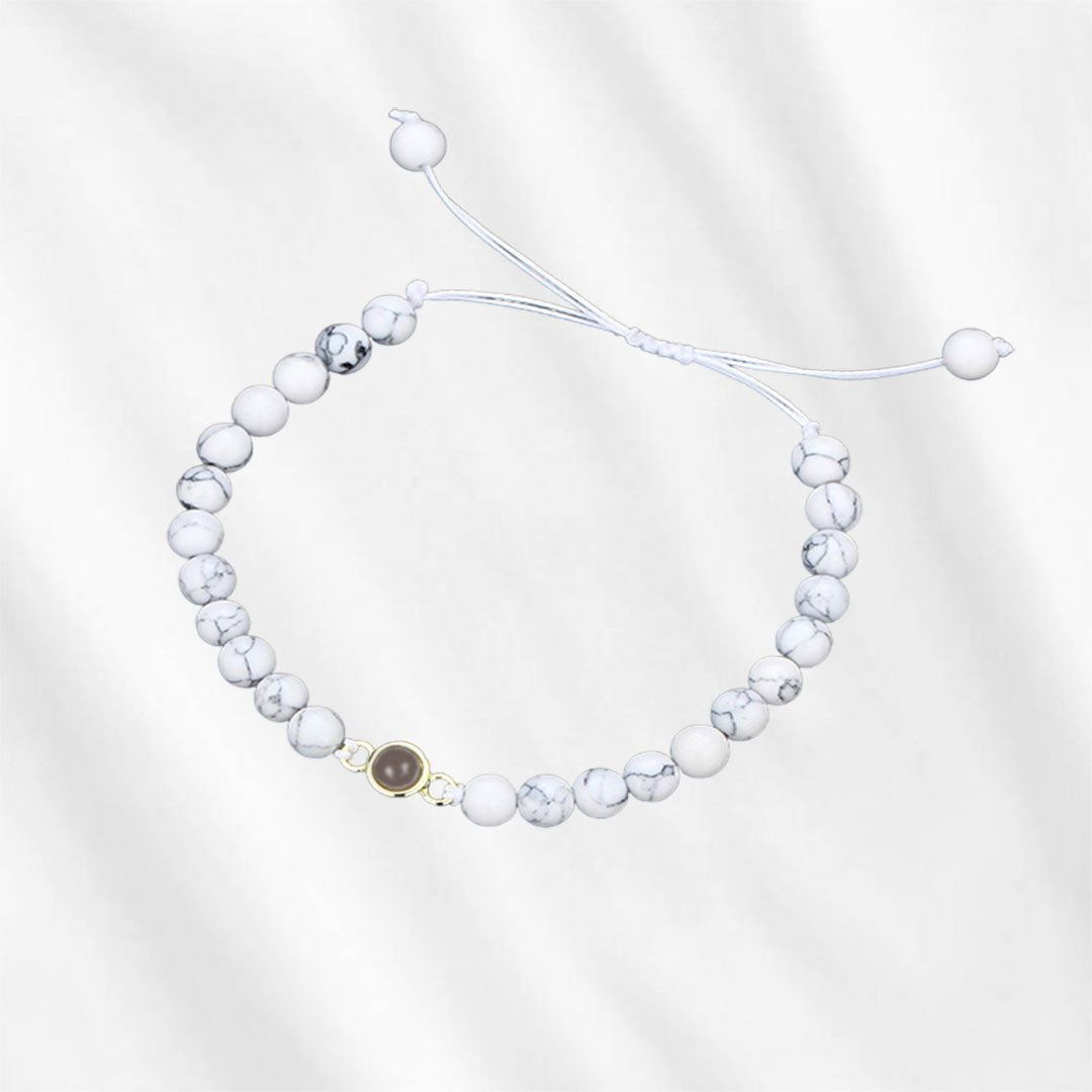 projection bracelet white bead