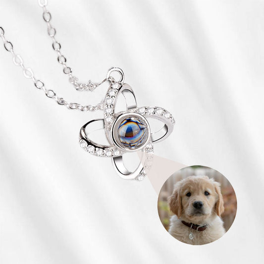 Clover projection necklace